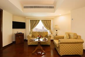 Hotel The Royal Plaza