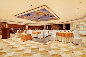 Hotel The Royal Plaza