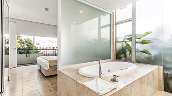 Oaks Casuarina Santai Resort