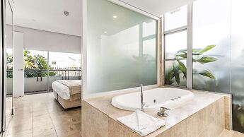 Oaks Casuarina Santai Resort