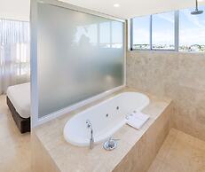 Oaks Casuarina Santai Resort