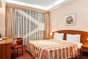 Nikol Business Hotel
