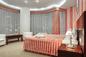 Nikol Business Hotel