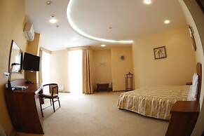 Nikol Business Hotel