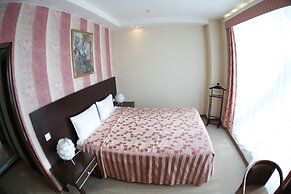 Nikol Business Hotel