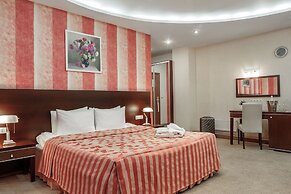 Nikol Business Hotel