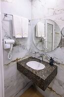 Montecito Hotel