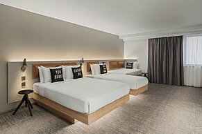 Moxy Belfast City