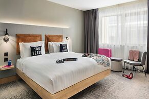 Moxy Belfast City