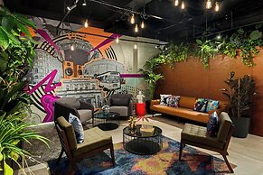 Moxy Belfast City