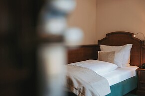 MANNI The Hotel