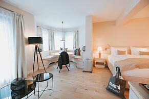 MANNI The Hotel