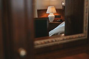 MANNI The Hotel