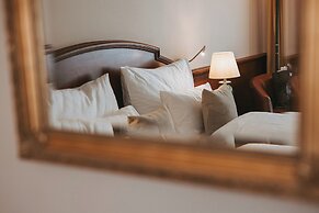 MANNI The Hotel