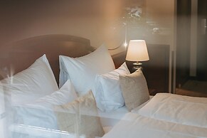 MANNI The Hotel