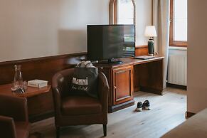 MANNI The Hotel