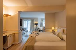 MANNI The Hotel