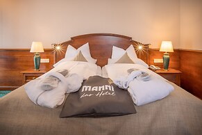 MANNI The Hotel