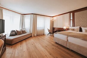 MANNI The Hotel