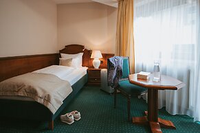 MANNI The Hotel