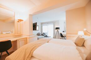 MANNI The Hotel