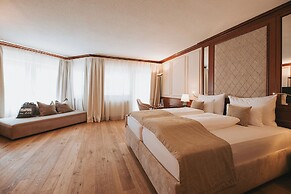 MANNI The Hotel