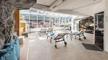 MANNI The Hotel