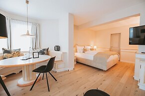MANNI The Hotel