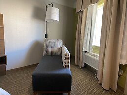 Holiday Inn Express Hotel & Suites Galveston West-Seawall, an IHG Hote