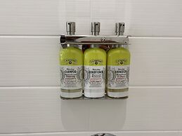 Holiday Inn Express Hotel & Suites Galveston West-Seawall by IHG