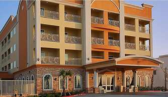 Holiday Inn Express Hotel & Suites Galveston West-Seawall by IHG
