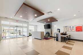 Holiday Inn Express Hotel & Suites Edmonton South by IHG