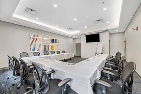 Holiday Inn Express Hotel & Suites Edmonton South by IHG