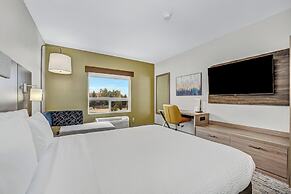 Holiday Inn Express Hotel & Suites Edmonton South by IHG