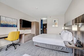 Holiday Inn Express Hotel & Suites Edmonton South by IHG