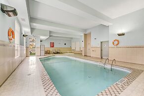 Holiday Inn Express Hotel & Suites Edmonton South by IHG
