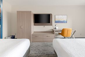Holiday Inn Express Hotel & Suites Edmonton South by IHG