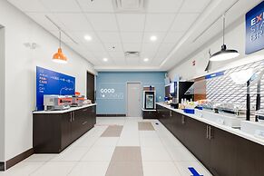 Holiday Inn Express Hotel & Suites Edmonton South by IHG