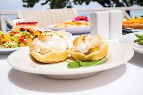 Merrils Beach Resort II