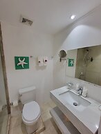 Merrils Beach Resort II