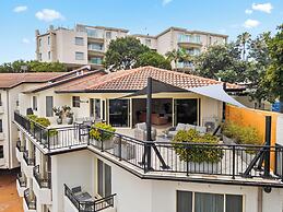 Terrigal Sails Serviced Apartments