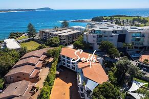 Terrigal Sails Serviced Apartments