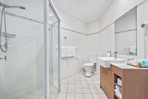 Terrigal Sails Serviced Apartments