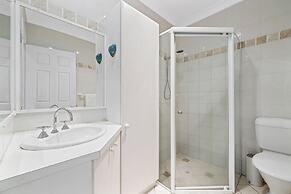 Terrigal Sails Serviced Apartments