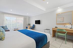 Terrigal Sails Serviced Apartments