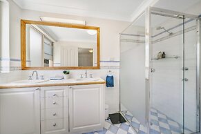 Terrigal Sails Serviced Apartments