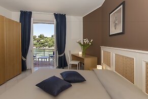 Hotel Desiree