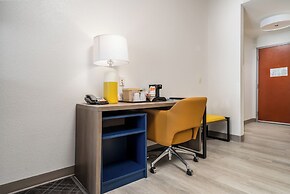 Comfort Suites Columbia Northeast - Fort Jackson