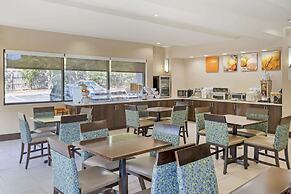 Comfort Suites Columbia Northeast - Fort Jackson