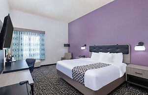 La Quinta Inn & Suites by Wyndham Bowling Green